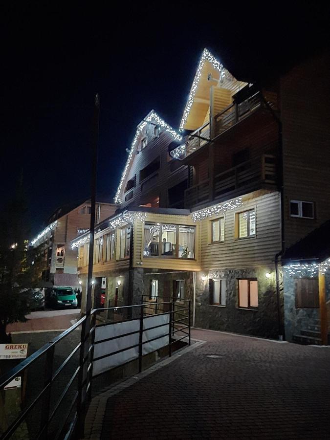 Greku Hotel Boekovel Buitenkant foto