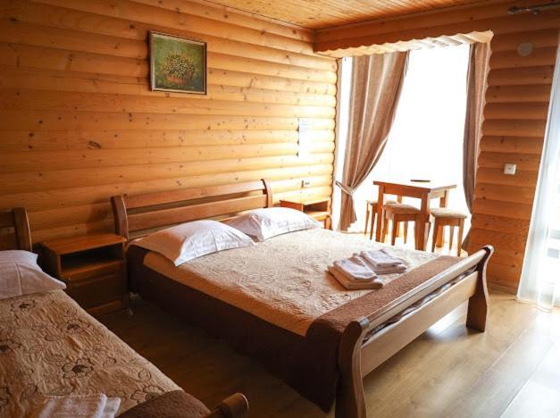 Greku Hotel Boekovel Buitenkant foto