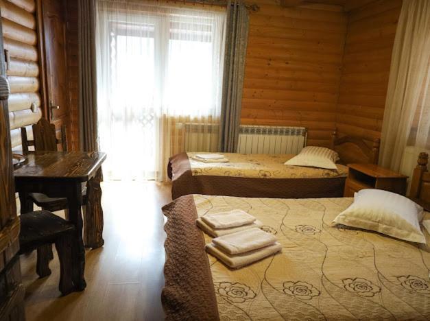 Greku Hotel Boekovel Buitenkant foto