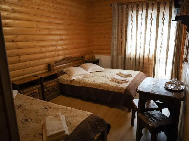 Greku Hotel Boekovel Buitenkant foto