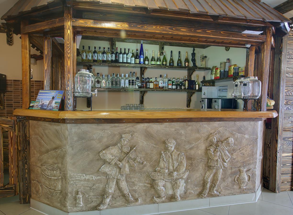 Greku Hotel Boekovel Buitenkant foto