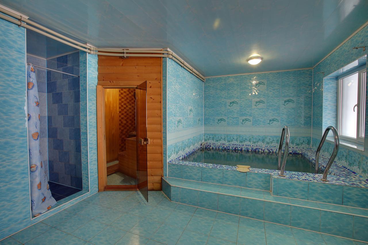 Greku Hotel Boekovel Buitenkant foto